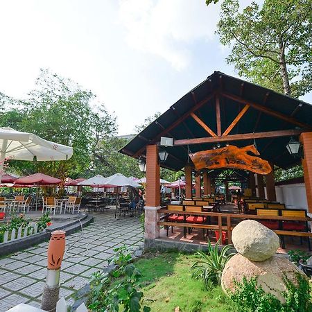 Hoa Binh 2 Hotel Long Xuyên エクステリア 写真