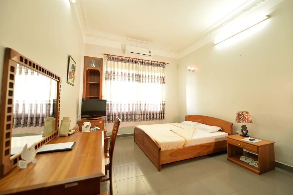 Hoa Binh 2 Hotel Long Xuyên エクステリア 写真