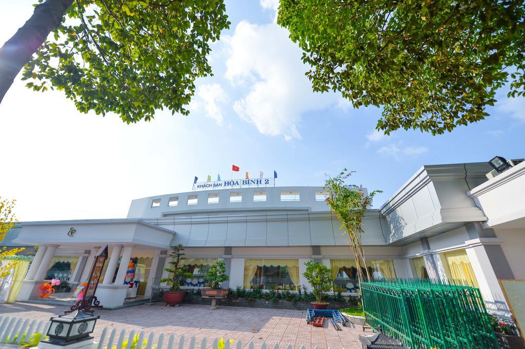 Hoa Binh 2 Hotel Long Xuyên エクステリア 写真